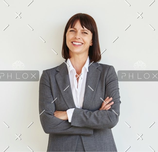Full-body-portrait-of-professional-business-woman